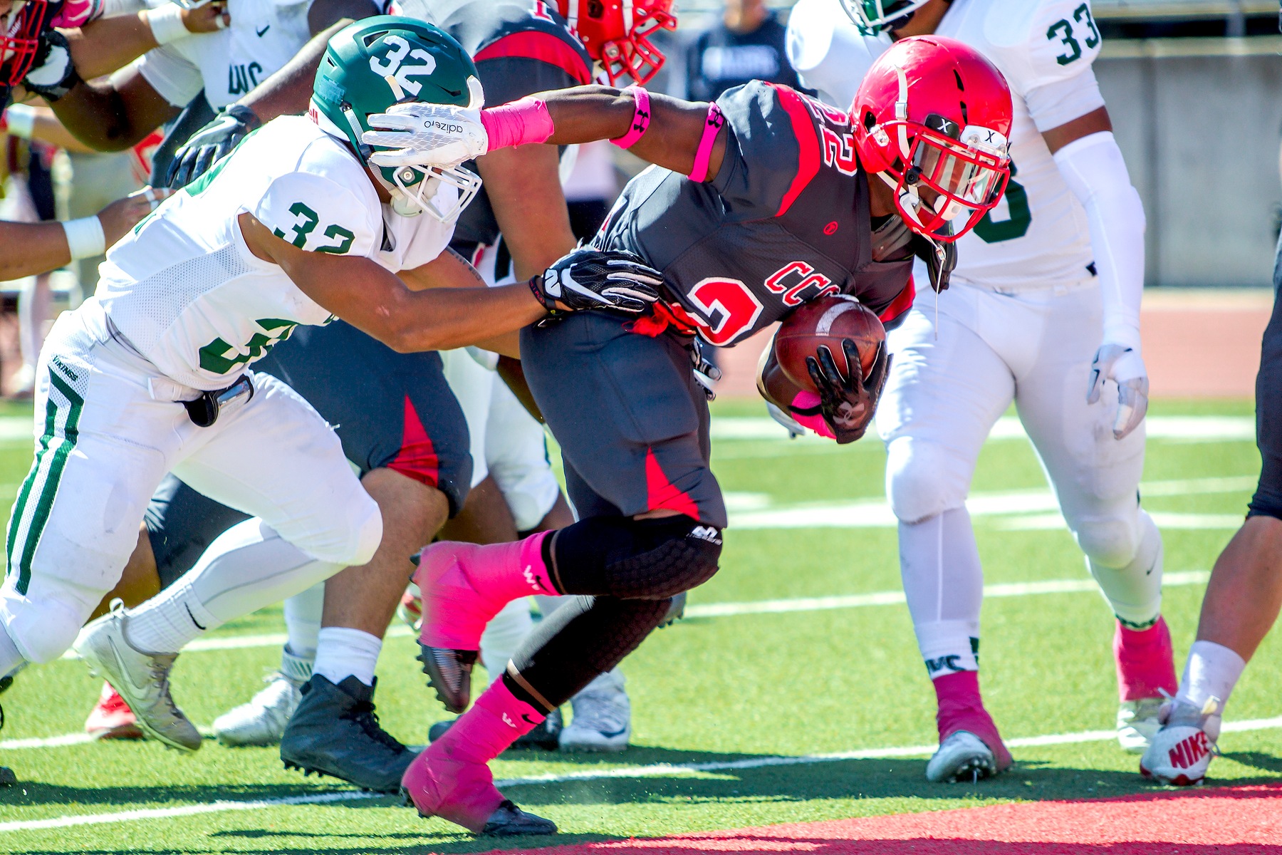 Isaiah Floyd runs for one of five touchdowns in 59-7 rout of DVC