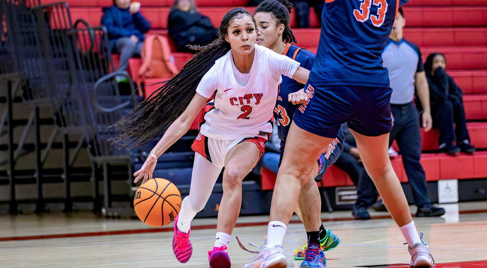 Patriceia Walsh is averaging 15.0 points over 11 games this season to currently lead the Rams in scoring. (Photo by Eric Sun)