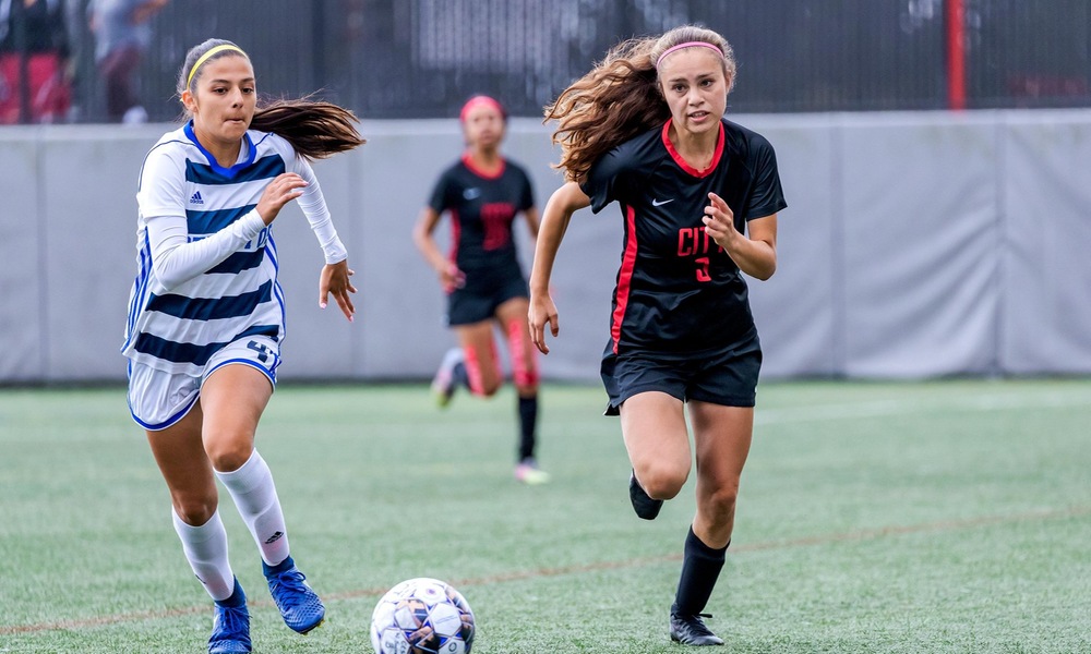 Iliana Sanchez scored a goal and had an assist in the Rams' 5-1 win at Santa Rosa. (Photo by Eric Sun)